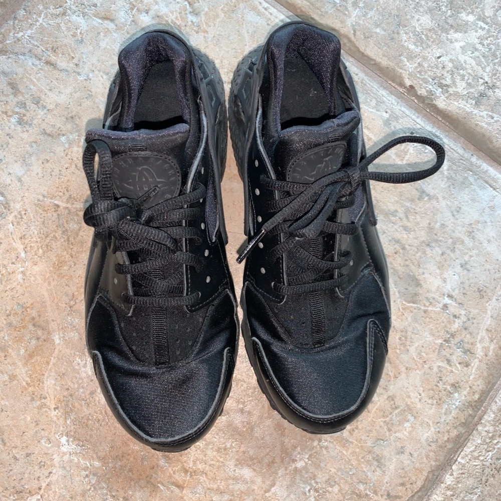 Nike huarache sneakers